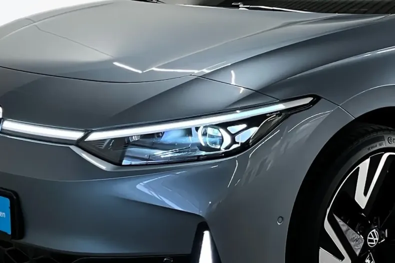 Volkswagen ID.7 din 2025 cu 19.750 km - oferta VOL179065 - foto 5