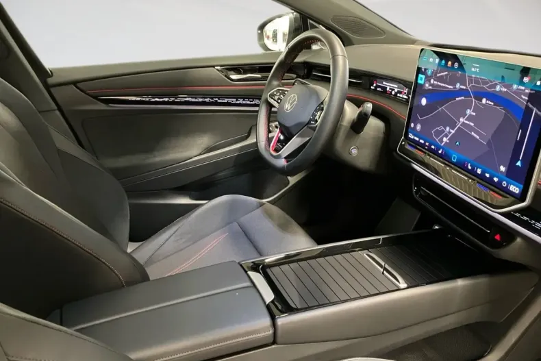 Volkswagen ID.7 din 2025 cu 19.750 km - oferta VOL179065 - foto 9