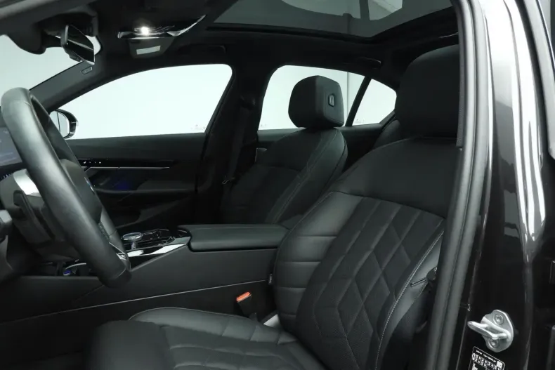 BMW 530 din 2025 cu 26.000 km - oferta BMW179066 - foto 7