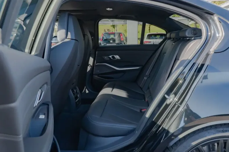 BMW M3 din 2025 cu 23.507 km - oferta BMW179067 - foto 6