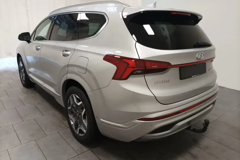 Hyundai SANTA FE din 2023 cu 65.216 km - oferta HYU179076 - foto 4