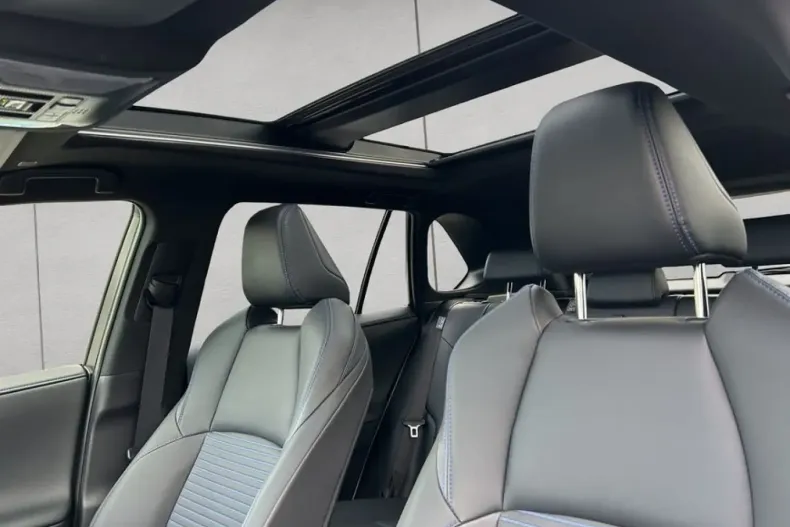 Toyota RAV4 din 2025 cu 14.331 km - oferta TOY179081 - foto 2