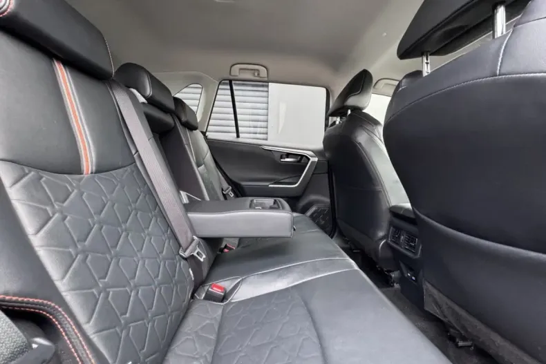 Toyota RAV4 din 2022 cu 72.350 km - oferta TOY179083 - foto 8