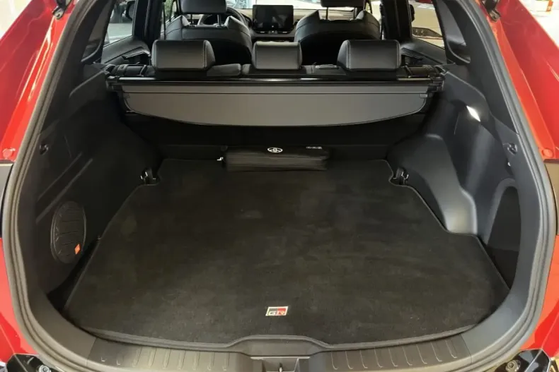 Toyota RAV4 din 2024 cu 9.762 km - oferta TOY179085 - foto 8