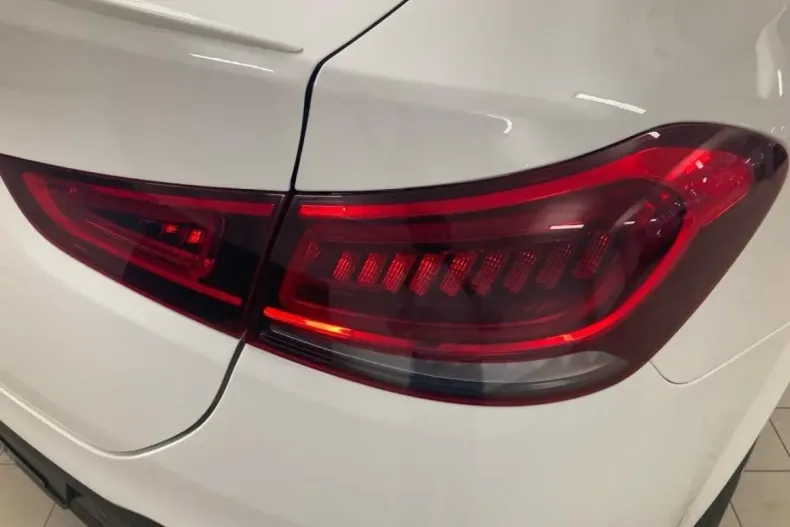 Mercedes-Benz GLE 400 (Clasa GLE) din 2021 cu 79.884 km - oferta MER179099 - foto 18