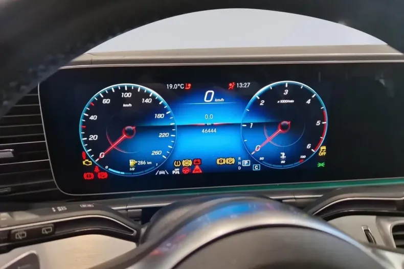 Mercedes-Benz GLE 400 (Clasa GLE) din 2022 cu 46.441 km - oferta MER179103 - foto 12