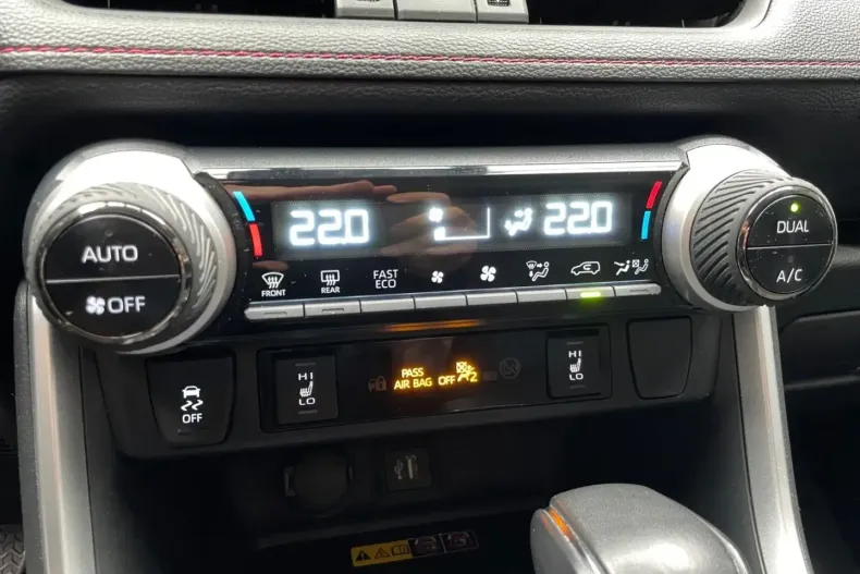 Toyota RAV4 din 2023 cu 23.200 km - oferta TOY179107 - foto 24