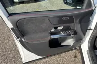 Mercedes-Benz GLB 220 (Clasa GLB) din 2025 cu 9.900 km - oferta MER179113 - foto 10