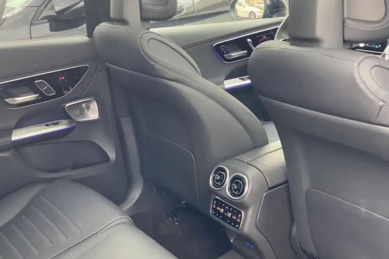 Mercedes-Benz GLC 200 (Clasa GLC) din 2024 cu 24.168 km - oferta MER179114 - foto 16