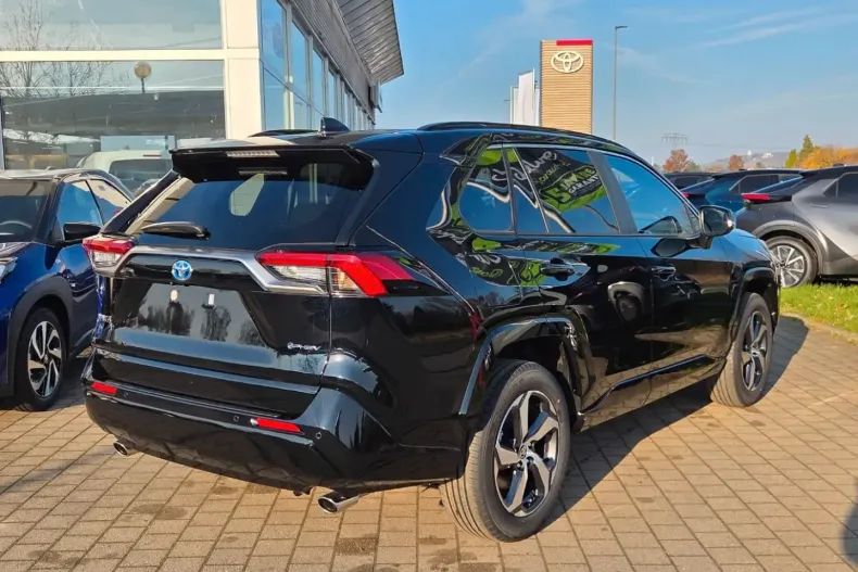 Toyota RAV4 din 2025 cu 9.650 km - oferta TOY179115 - foto 4