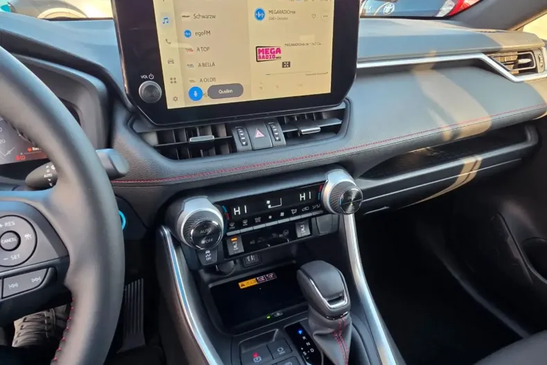 Toyota RAV4 din 2025 cu 9.650 km - oferta TOY179115 - foto 10