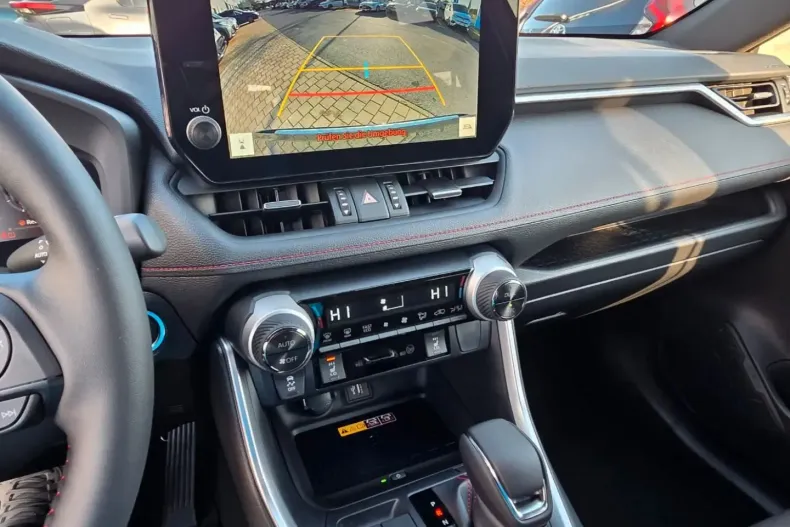 Toyota RAV4 din 2025 cu 9.650 km - oferta TOY179115 - foto 11