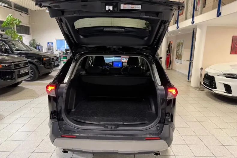 Toyota RAV4 din 2023 cu 29.380 km - oferta TOY179117 - foto 13