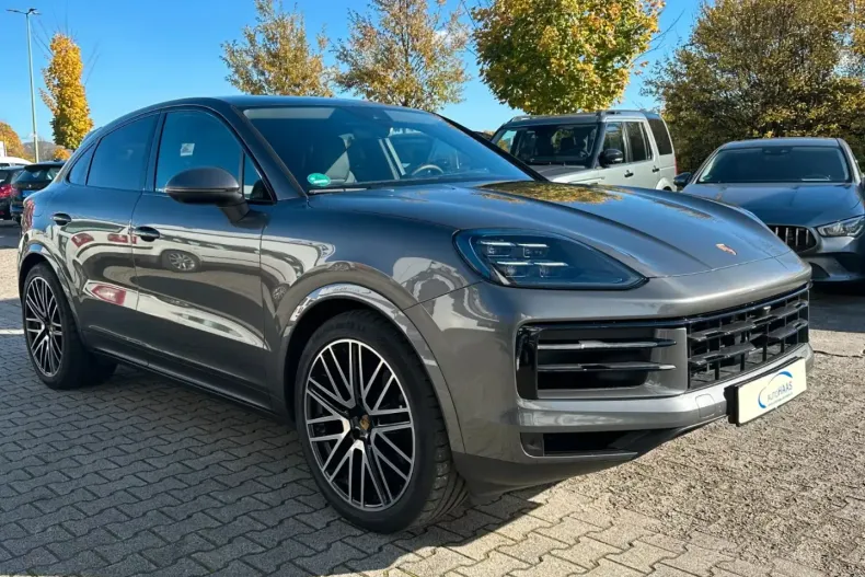 Porsche Cayenne din 2024 cu 3.800 km - oferta POR179118 - foto 1