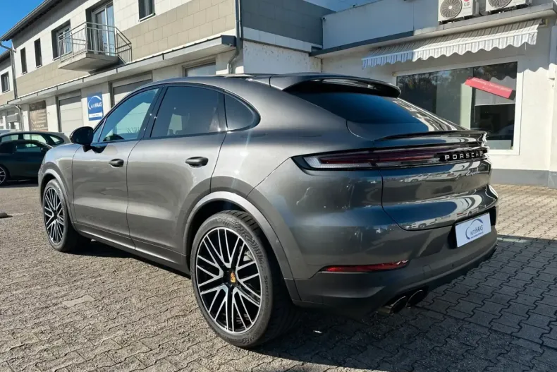 Porsche Cayenne din 2024 cu 3.800 km - oferta POR179118 - foto 17