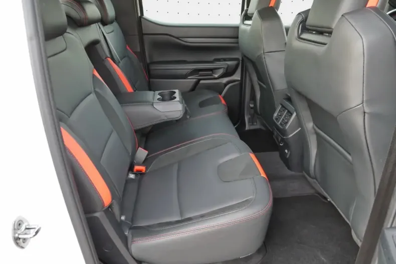 Ford Ranger din 2024 cu 24.400 km - oferta FOR179122 - foto 17