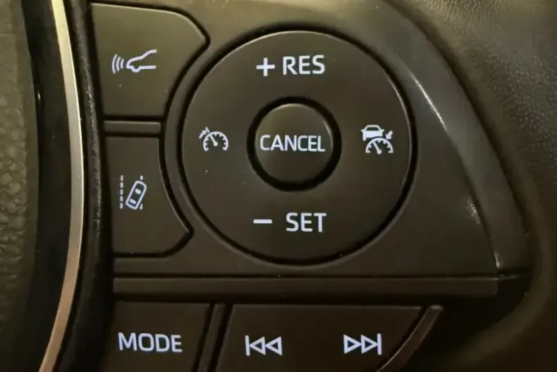 Toyota RAV4 din 2023 cu 41.930 km - oferta TOY179123 - foto 6