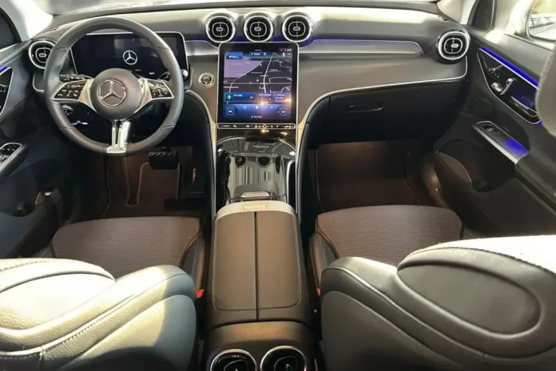 Mercedes-Benz GLC 200 din 2023 cu 3.169 km - oferta MER179124 - foto 12