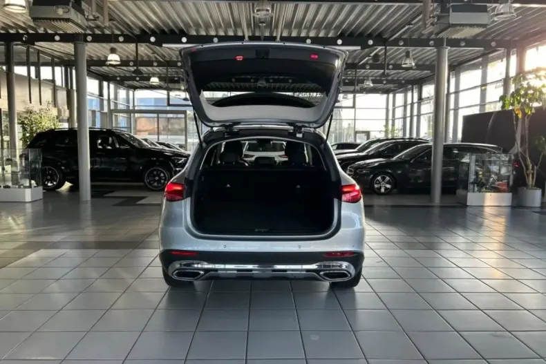 Mercedes-Benz GLC 200 din 2023 cu 3.169 km - oferta MER179124 - foto 17