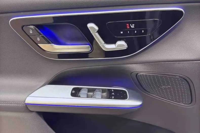 Mercedes-Benz GLC 200 din 2024 cu 7.053 km - oferta MER179125 - foto 6