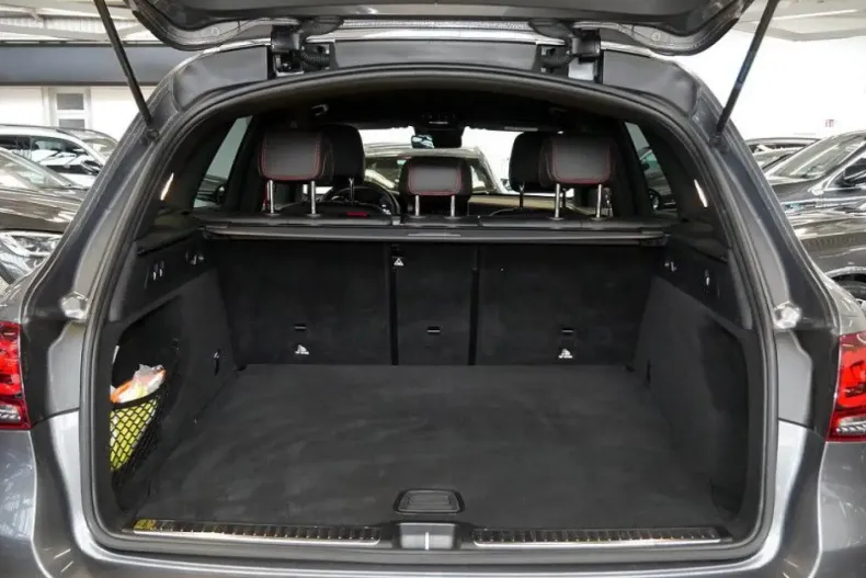 Mercedes-Benz GLC 43 AMG din 2021 cu 62.542 km - oferta MER179129 - foto 10