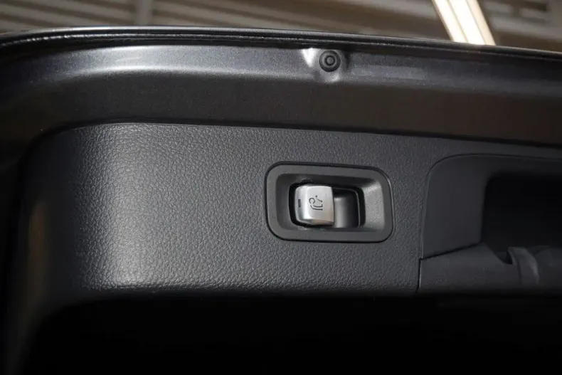 Mercedes-Benz GLC 43 AMG din 2021 cu 62.542 km - oferta MER179129 - foto 11