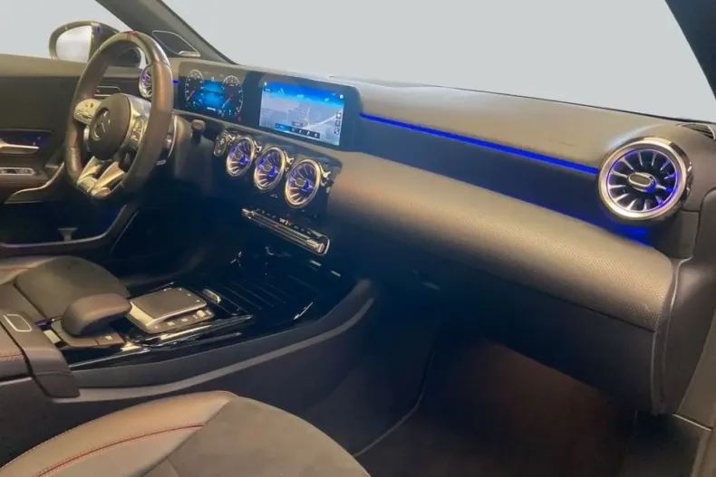 Mercedes-Benz A 45 AMG din 2021 cu 77.657 km - oferta MER179131 - foto 12