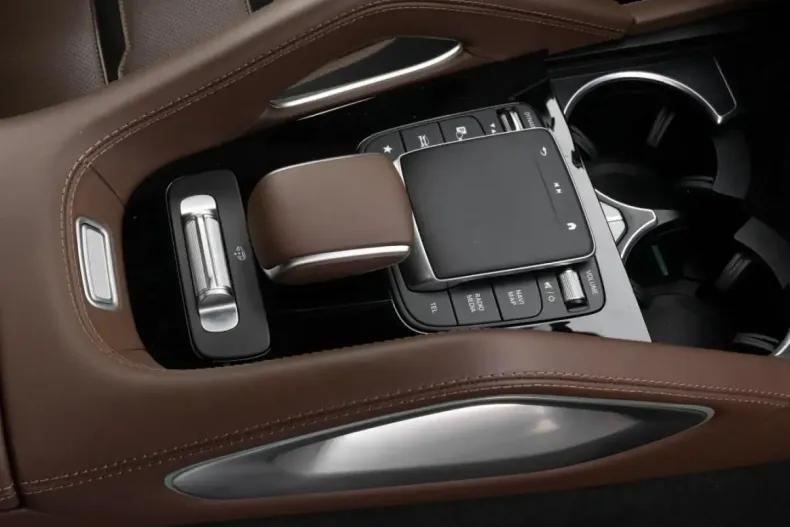 Mercedes-Benz GLE 63 AMG din 2023 cu 4.881 km - oferta MER179134 - foto 7