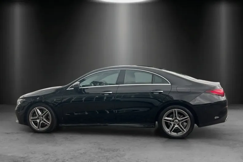 Mercedes-Benz CLA 200 din 2024 cu 14.104 km - oferta MER179141 - foto 2