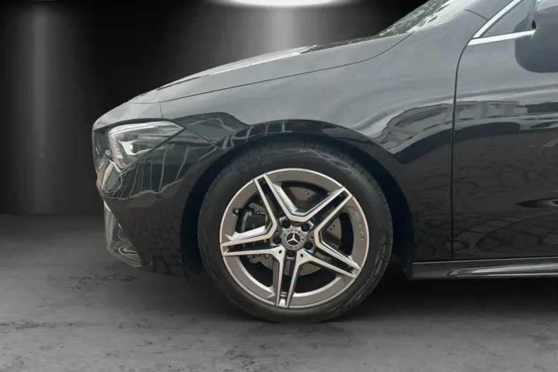 Mercedes-Benz CLA 200 din 2024 cu 14.104 km - oferta MER179141 - foto 13