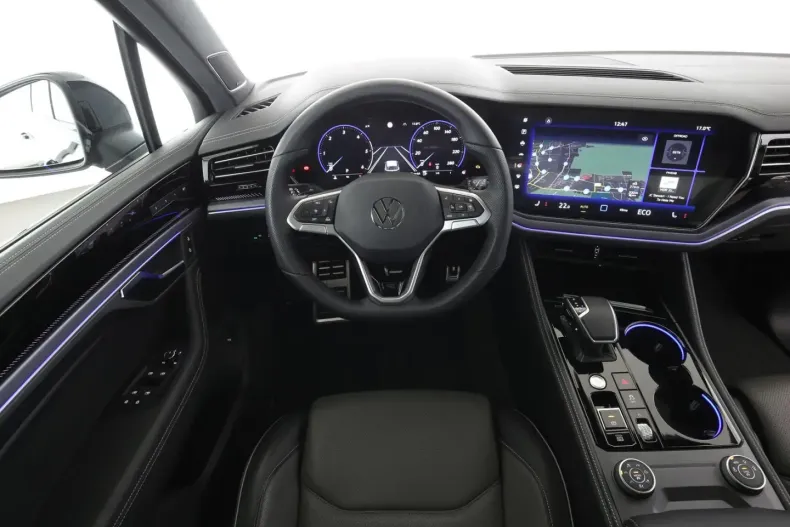 Volkswagen Touareg din 2025 cu 13.550 km - oferta VOL179143 - foto 10