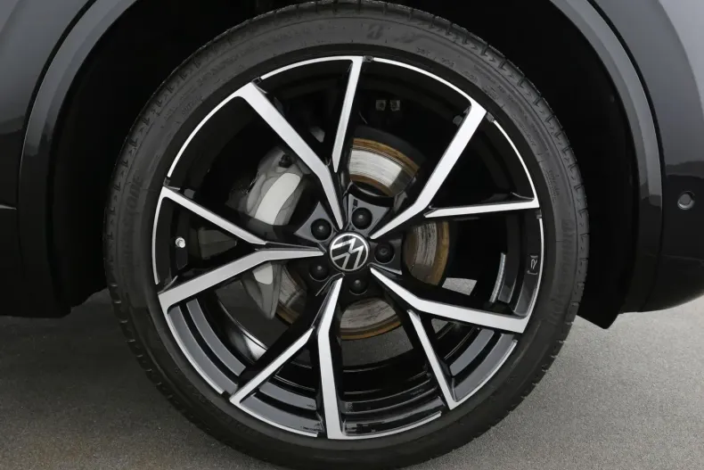 Volkswagen Touareg din 2025 cu 13.550 km - oferta VOL179143 - foto 19