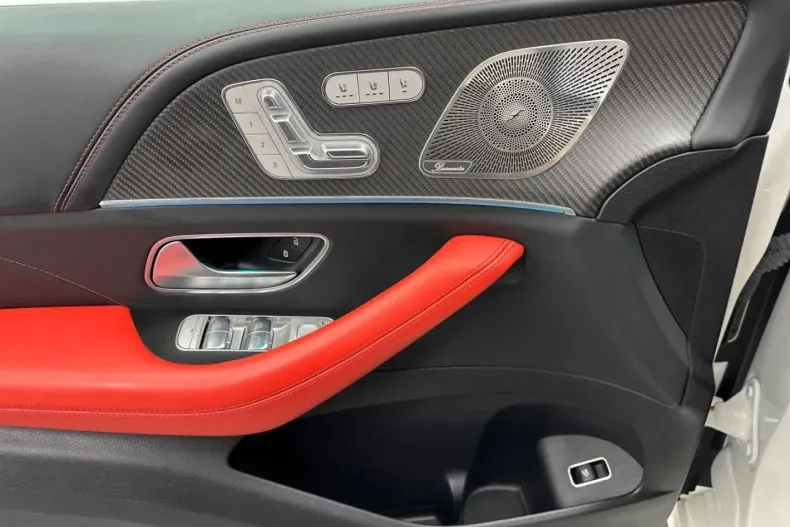 Mercedes-Benz GLE 63 AMG (Clasa GLE) din 2023 cu 24.313 km - oferta MER179153 - foto 16