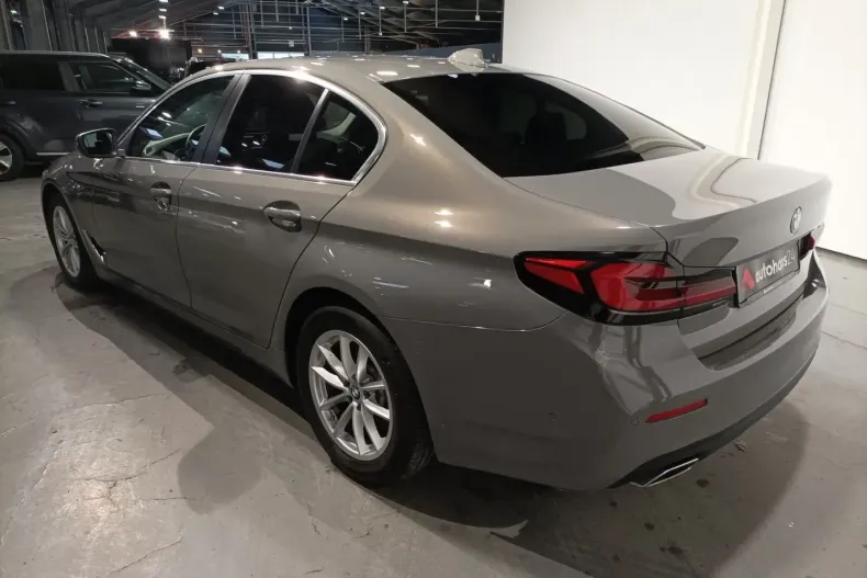 BMW 530 din 2021 cu 50.026 km - oferta BMW179157 - foto 3