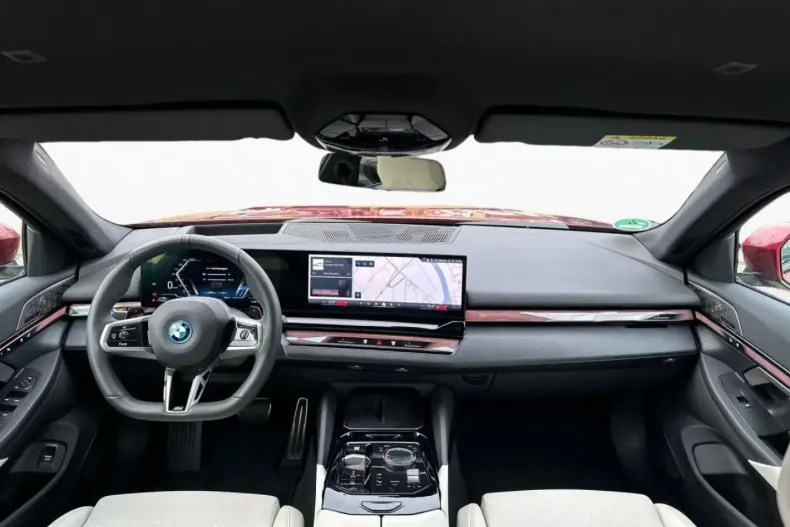 BMW 550 din 2025 cu 22.063 km - oferta BMW179158 - foto 7