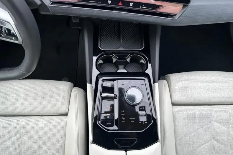 BMW 550 din 2025 cu 22.063 km - oferta BMW179158 - foto 11