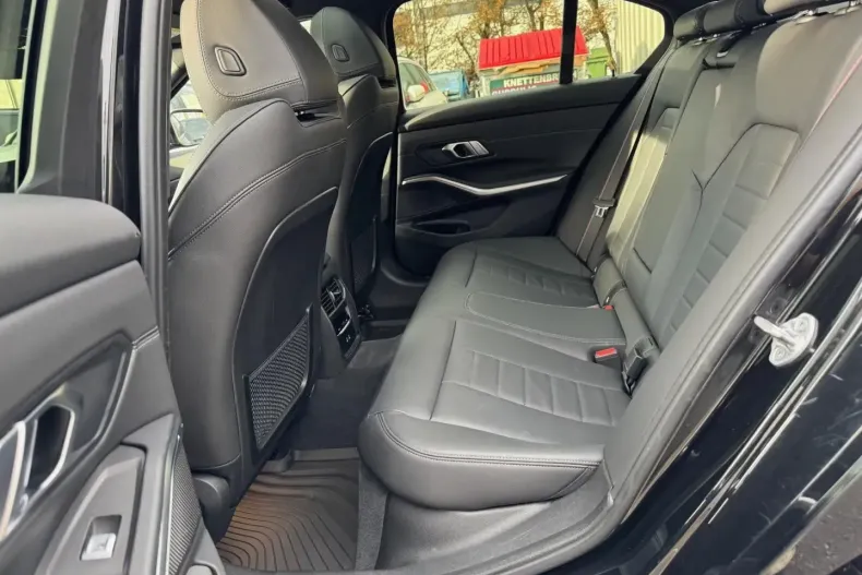 BMW 320 din 2022 cu 34.490 km - oferta BMW179162 - foto 13