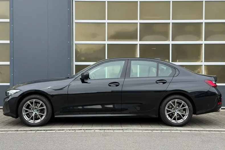 BMW 320 din 2024 cu 45.000 km - oferta BMW179163 - foto 3