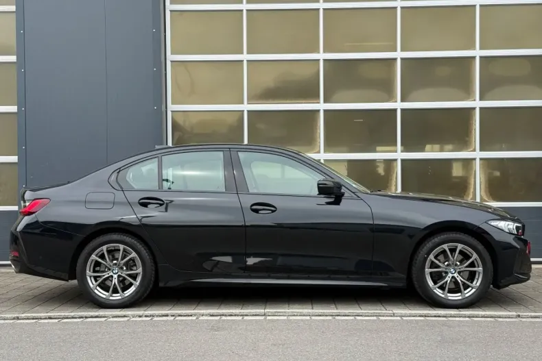 BMW 320 din 2024 cu 45.000 km - oferta BMW179163 - foto 4