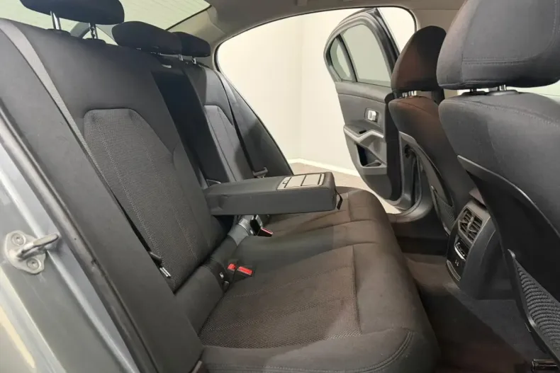 BMW 320 din 2023 cu 51.000 km - oferta BMW179165 - foto 16