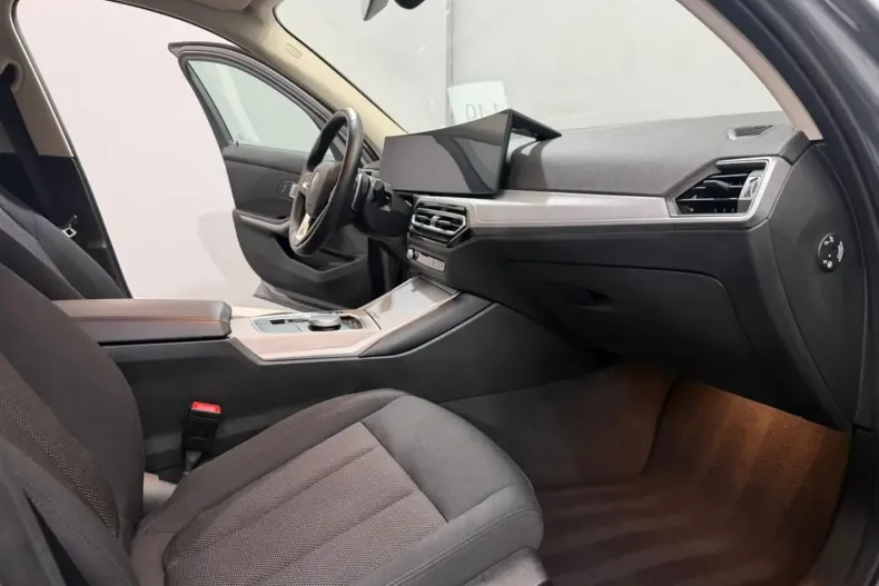 BMW 320 din 2023 cu 51.000 km - oferta BMW179165 - foto 17