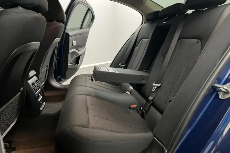 BMW 320 din 2023 cu 31.000 km - oferta BMW179166 - foto 12