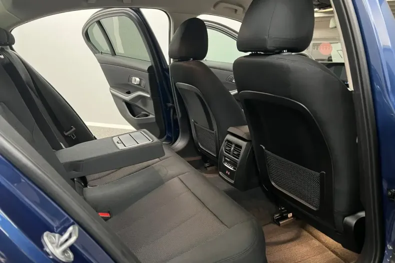 BMW 320 din 2023 cu 31.000 km - oferta BMW179166 - foto 15