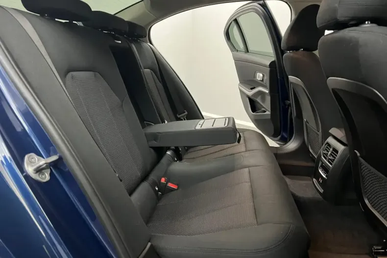 BMW 320 din 2023 cu 31.000 km - oferta BMW179166 - foto 16