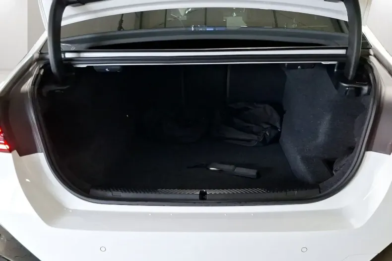 BMW 550 din 2024 cu 31.744 km - oferta BMW179167 - foto 11