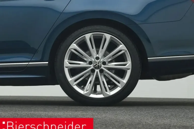 Volkswagen Passat Variant din 2022 cu 35.660 km - oferta VOL179168 - foto 23