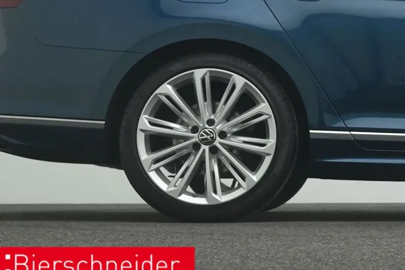 Volkswagen Passat Variant din 2022 cu 35.660 km - oferta VOL179168 - foto 24