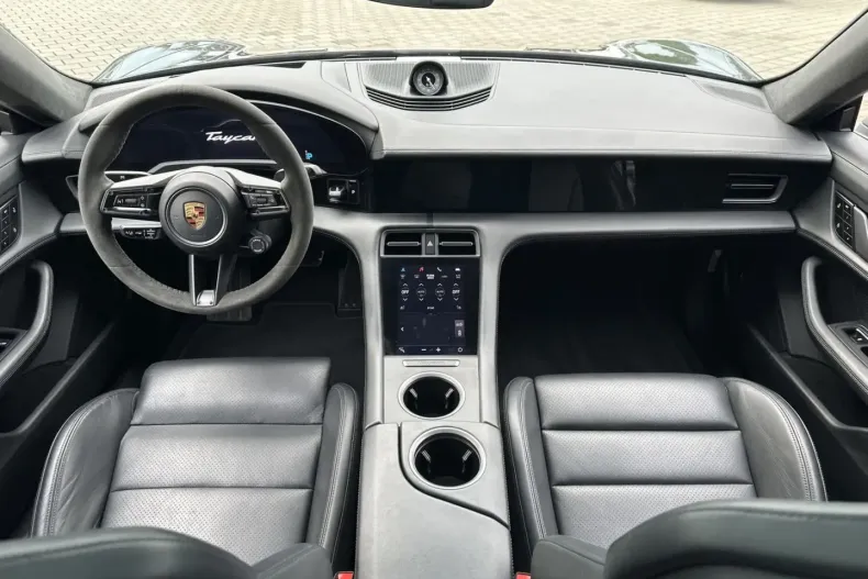 Porsche Taycan din 2022 cu 56.897 km - oferta POR179169 - foto 3