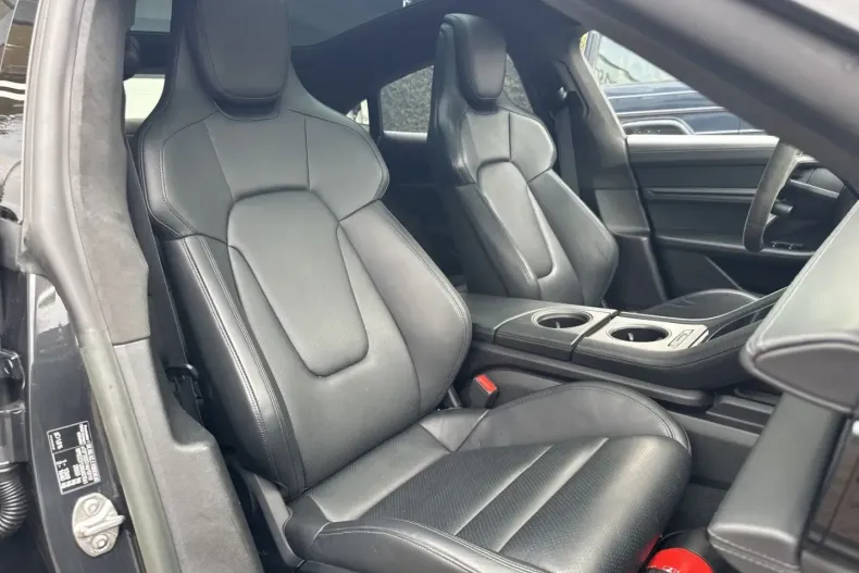 Porsche Taycan din 2022 cu 56.897 km - oferta POR179169 - foto 13