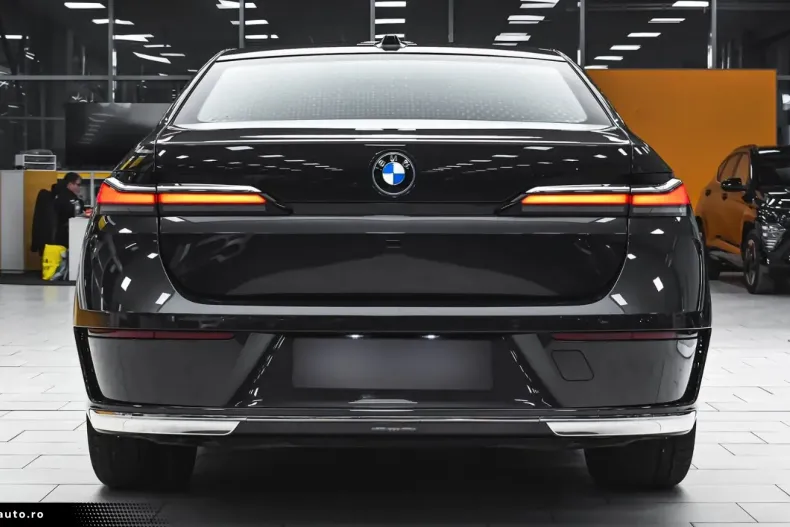 BMW 750 din 2024 cu 17.553 km - oferta BMW179180 - foto 2